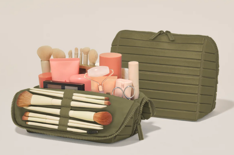 PARALLELLE THE MEDIUM TRAVELLER