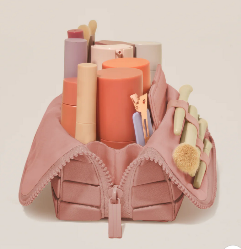 PARALLELLE THE SMALL TRAVELLER