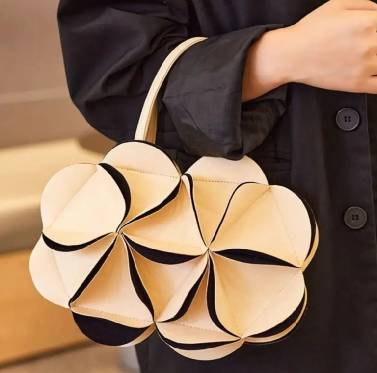 VERANO HILL MONIQUE FLOWER HANDBAG