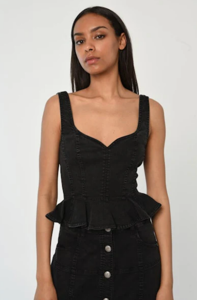 LOVE THE LABEL ROMEO TOP