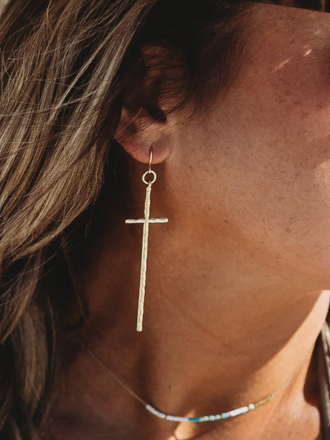 LESLIE CURTIS ADA EARRING