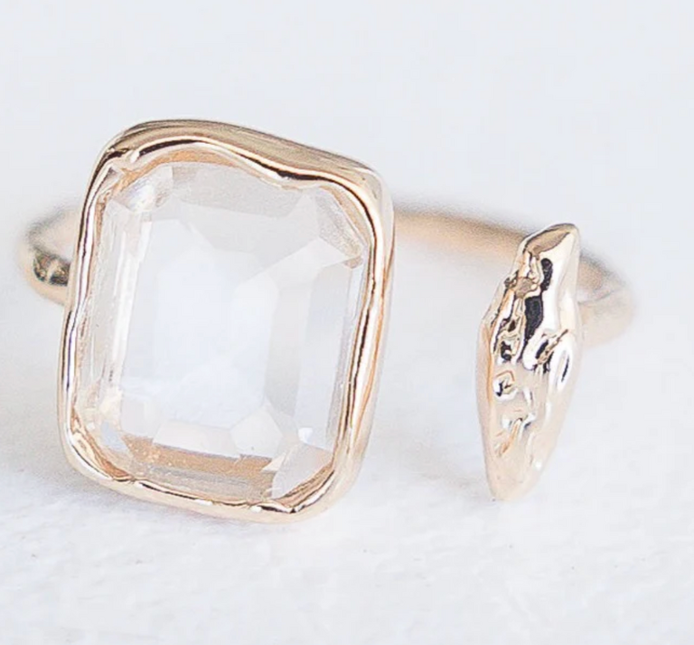 LESLIE CURTIS CLARA RING