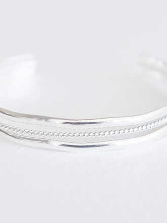 LESLIE CURTIS SHANIA CUFF