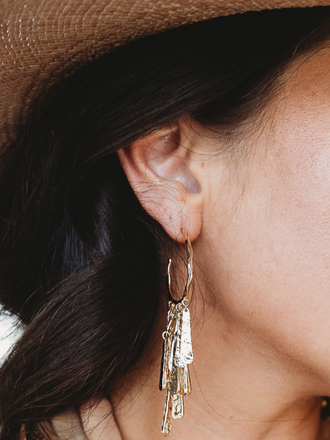 LESLIE CURTIS ELLIS EARRING