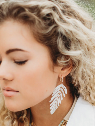 LESLIE CURTIS VIVIAN EARRING