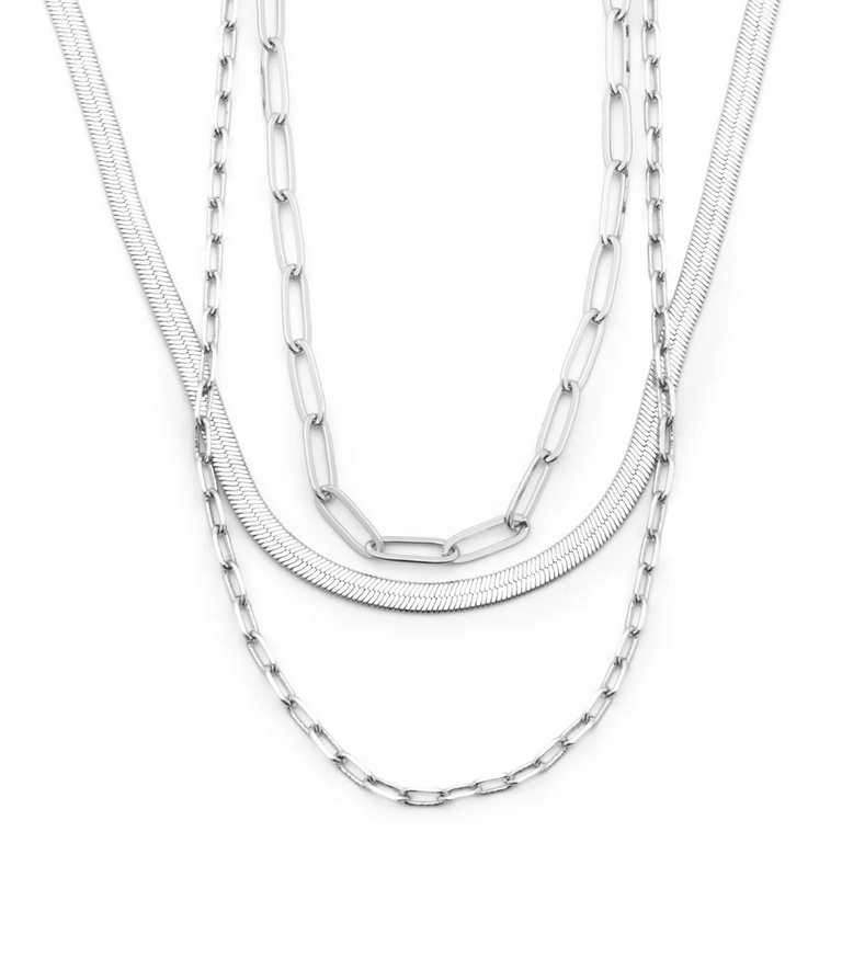LESLIE CURTIS BAYLEE NECKLACE
