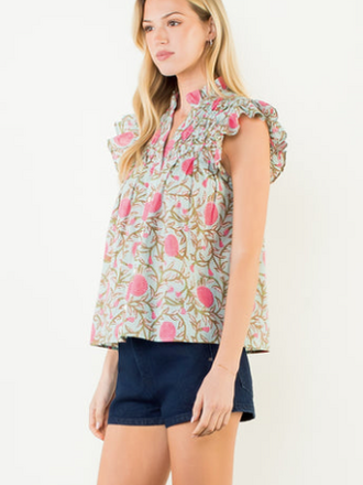 FLUTTER SLEEVE FLORAL DETAIL TOP