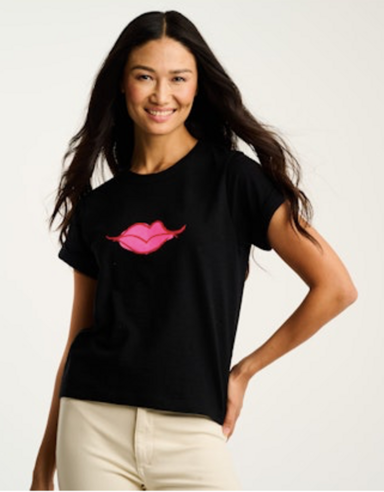 LISA TODD KISS & MAKE UP TEE