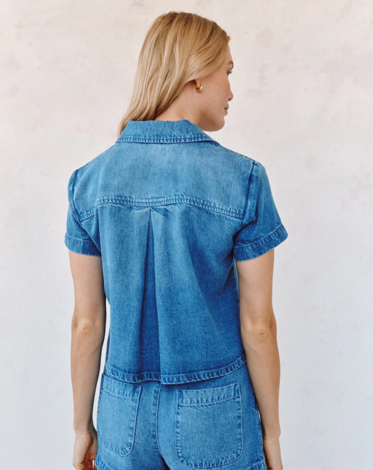 BELLA DAHL SHORT SLEEVE FLAP POCKET SHIRT SPRING HORIZON