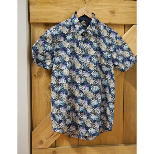 English Laundry Layered Leaves S/S Shirt English Laundry Layered Leaves S/S Shirt