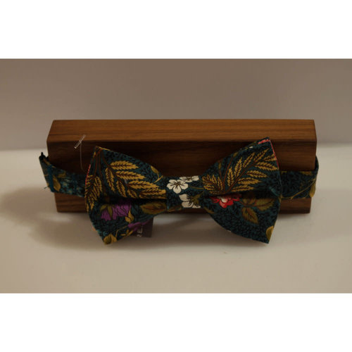Beaux Autumn Floral Pre-Tie Bow Tie Beaux Autumn Floral Pre-Tie Bow Tie