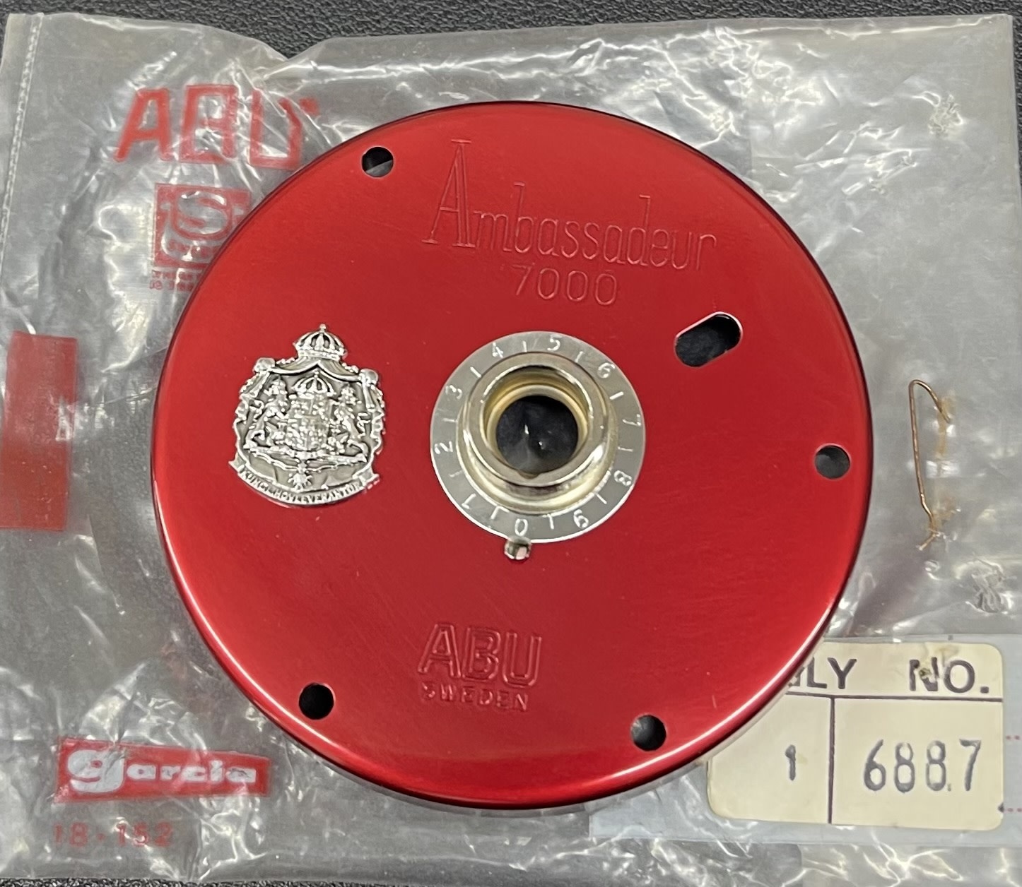 6887 - Abu Garcia 7000 Red Side Plate New Old Stock - DadsOleTackle