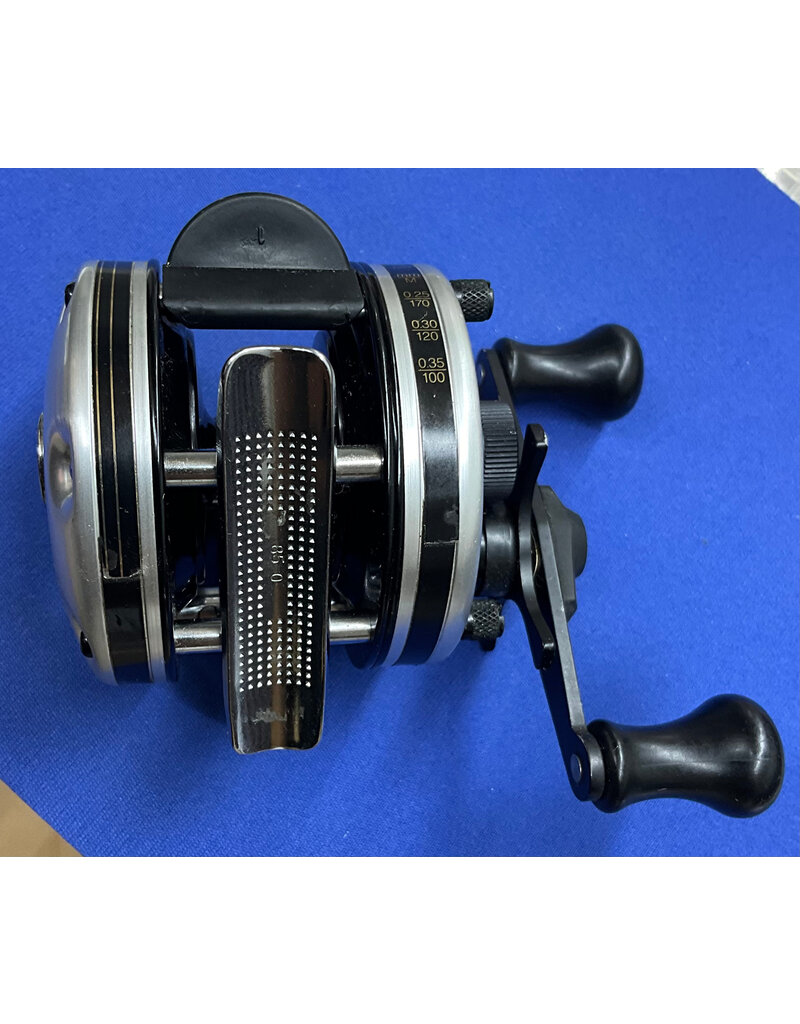 Abu Garcia Abu Garcia Ambassadeur 4500CB Silver - FT# 85-1-86-87 REFURBISHED