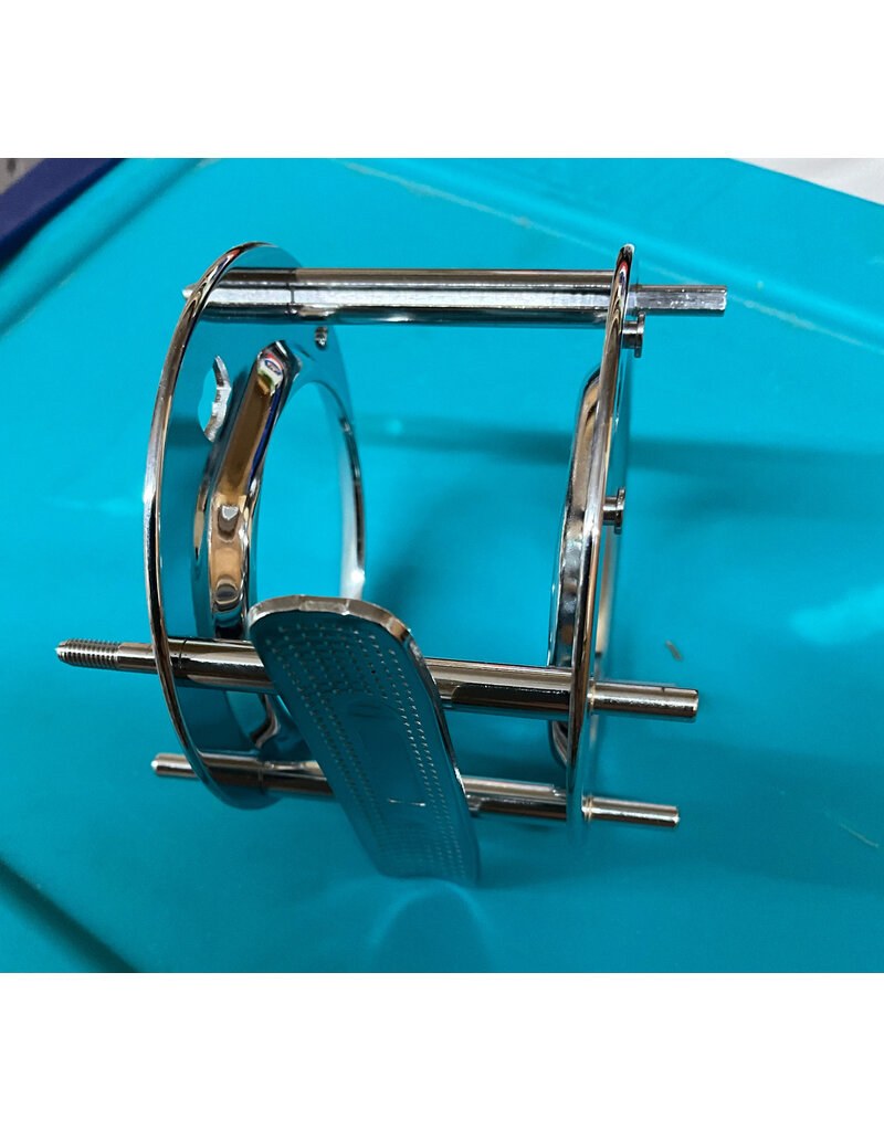 Abu Garcia 8719 - New Abu Garcia Ambassadeur 5000 / 5500 Chrome Frame