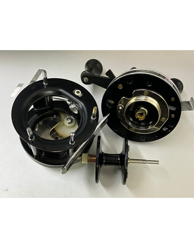 Abu Garcia Abu Garcia Ambassadeur 4500CB Silver - FT# 85-1-86-87 REFURBISHED