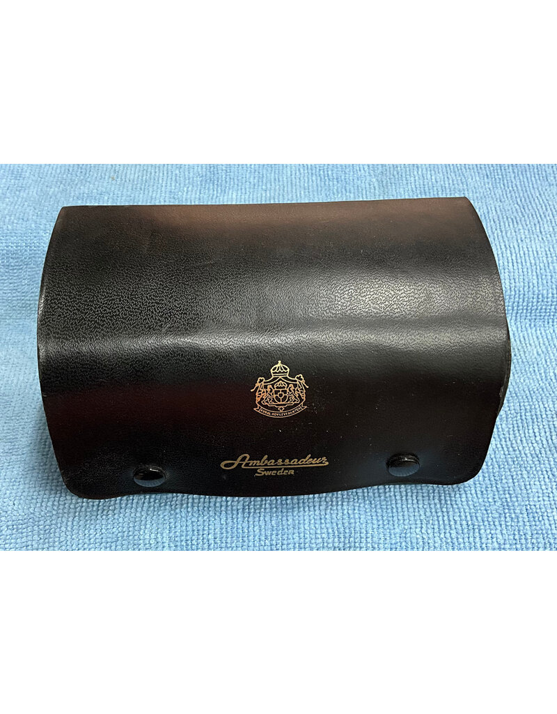 Abu Garcia Abu Garcia Ambassadeur Vintage 6500C Gun Metal Gray pre-owned excellent condition in original leather case