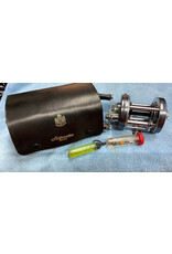 Abu Garcia Abu Garcia Ambassadeur Vintage 6500C Gun Metal Gray pre-owned excellent condition in original leather case