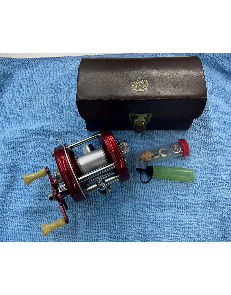 Abu Garcia Ambassadeur Vintage 5000 in Leather Case FT