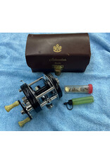 Abu Garcia Abu Garcia Ambassadeur Vintage 5000C in Leather Case foot number ft#107200