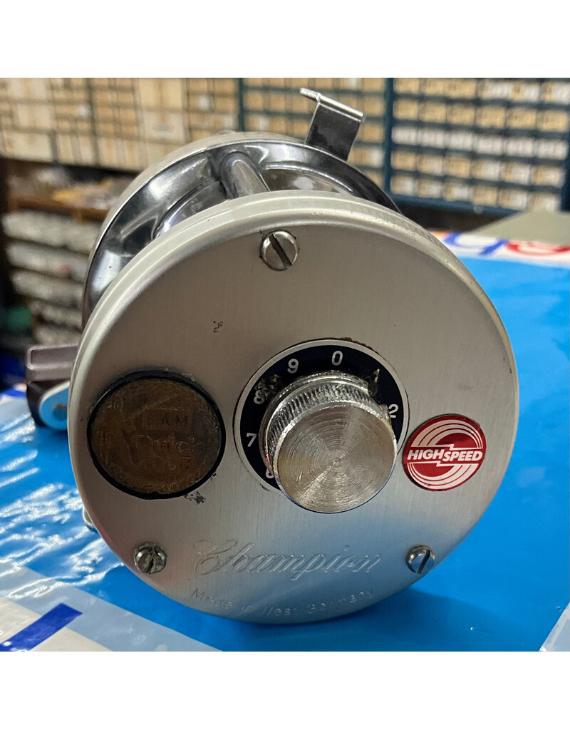 Quick Dam Quick 700B Champion Fishing Reel