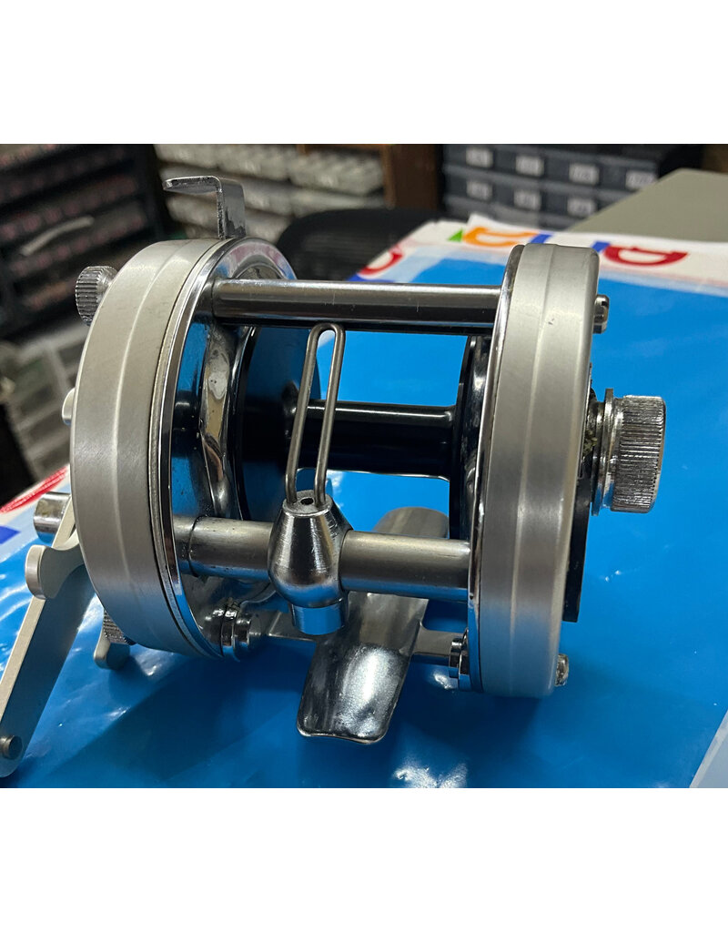 Quick Dam Quick 700B Champion Fishing Reel