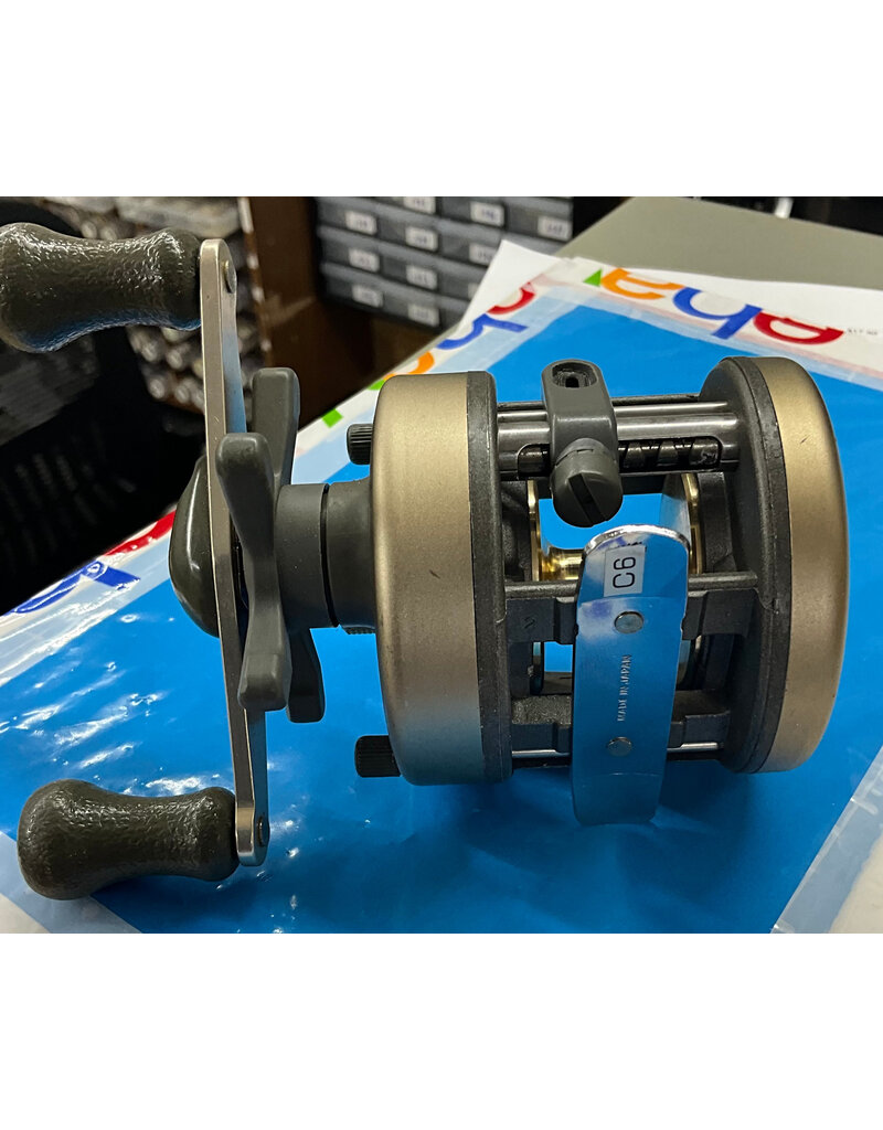 Quantum Iron IR3 fishing reel in excellent ready to fish condition