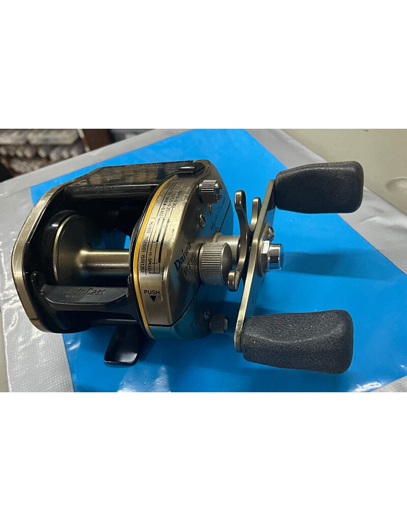 Daiwa Daiwa Procaster Tournament PT15 Vintage fishing reel ready to fish too many scratches for collecting
