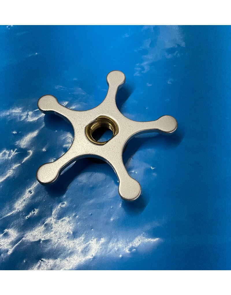 Abu Garcia 21561 - Star Drag Wheel Right Handed