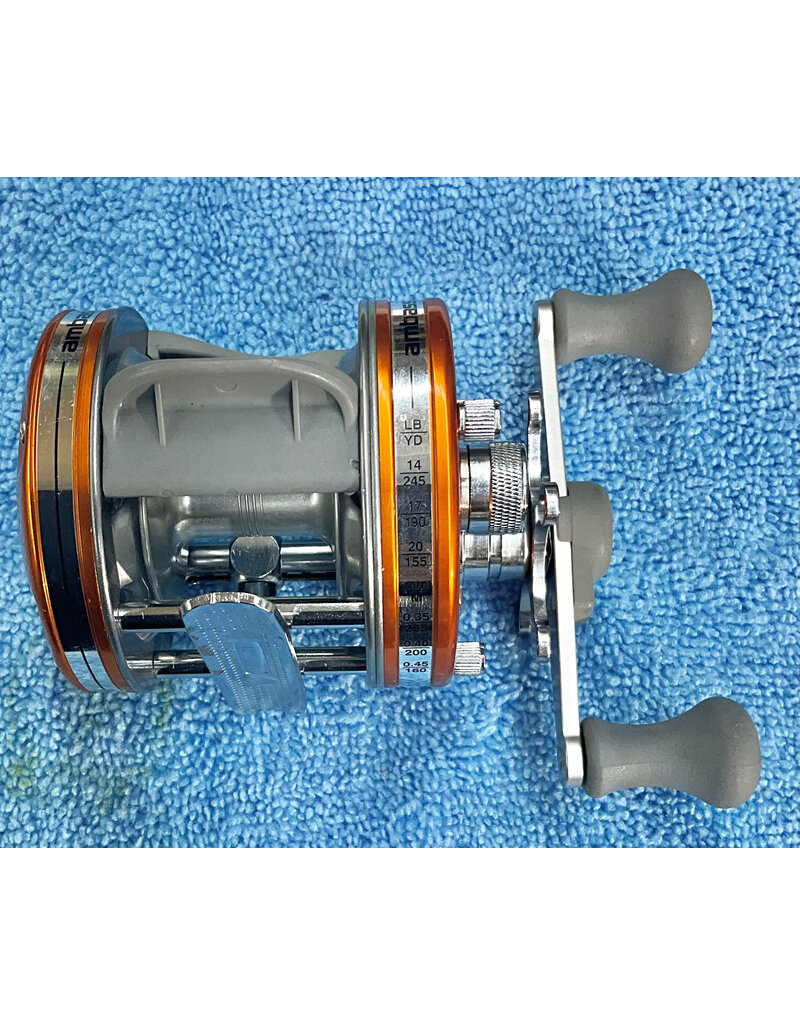 Abu Garcia 5600CL Rocket Orange Clean Pre owned - DadsOleTackle