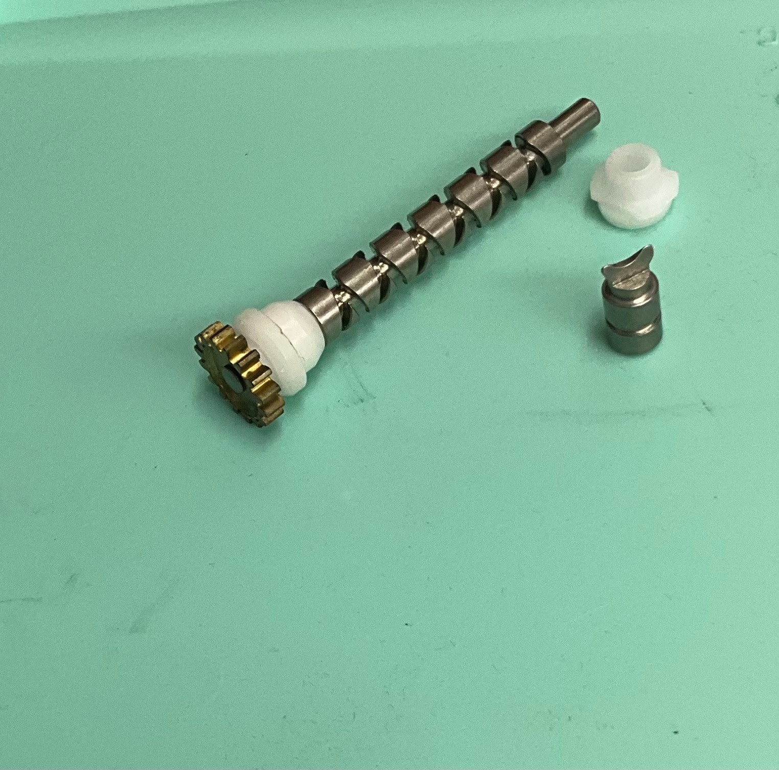 5169 / 1134360 + 5176 - 5000 Series - Worm Gear + Pawl Set - Ambassad - DadsOleTackle 5169 / 1134360 + 5176 - 5000 Series - Worm Gear + Pawl Set - Ambassad - DadsOleTackle