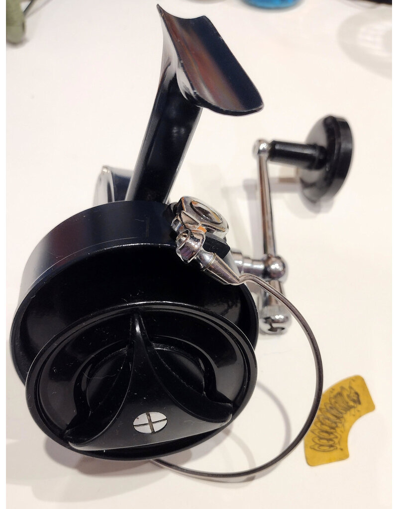 Garcia Mitchell Vintage Garcia Mitchell 402 Saltwater High Speed Spinning Reel Made in France