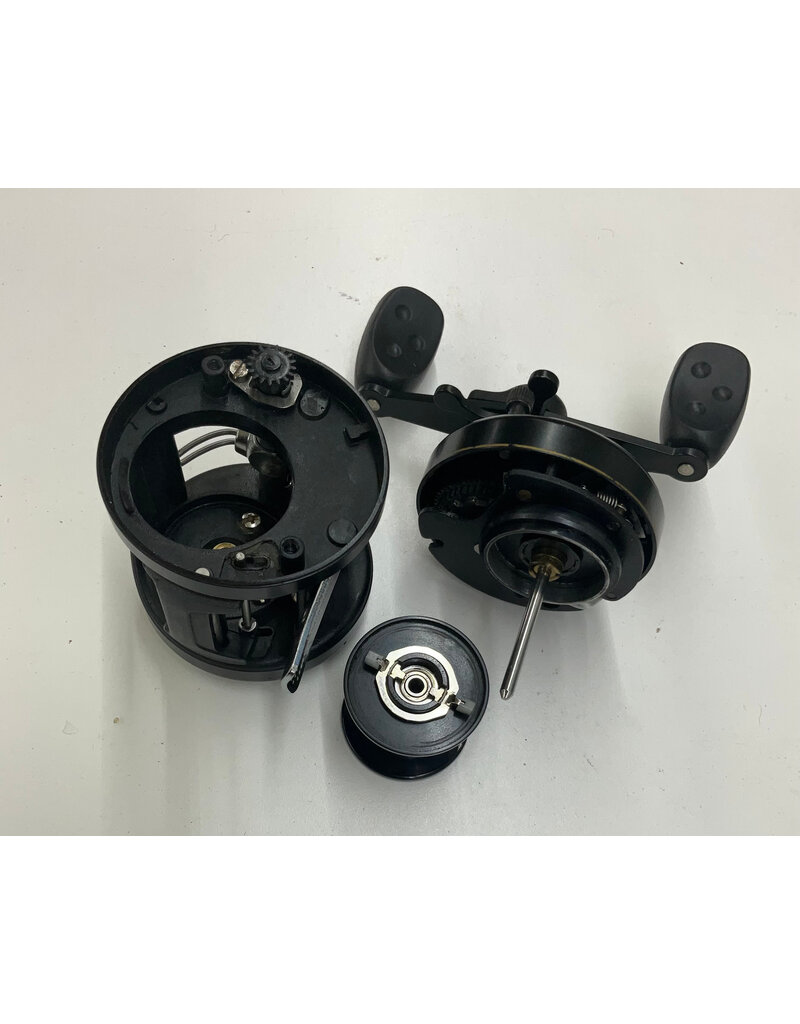 Abu Garcia Abu Garcia Ambassadeur Black Max 3600 Casting Reel foot number 02003