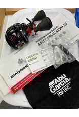 Abu Garcia Abu Garcia® Revo SJ ® SALTY STAGE Low Profile Gear Ratio 8.0:1  Right Hand Pre-Owned in Box