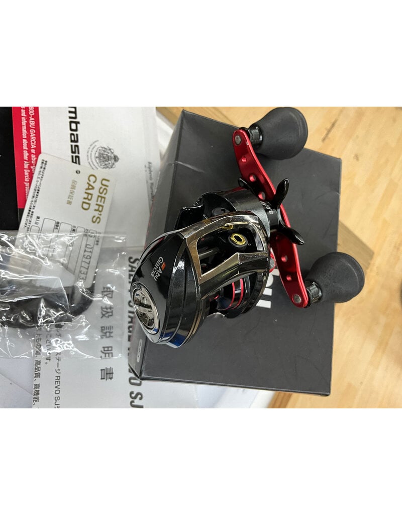 Abu Garcia Abu Garcia® Revo SJ ® SALTY STAGE Low Profile Gear Ratio 8.0:1  Right Hand Pre-Owned in Box