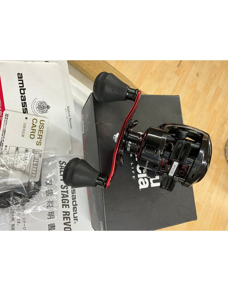 Abu Garcia Abu Garcia® Revo SJ ® SALTY STAGE Low Profile Gear Ratio 8.0:1  Right Hand Pre-Owned in Box