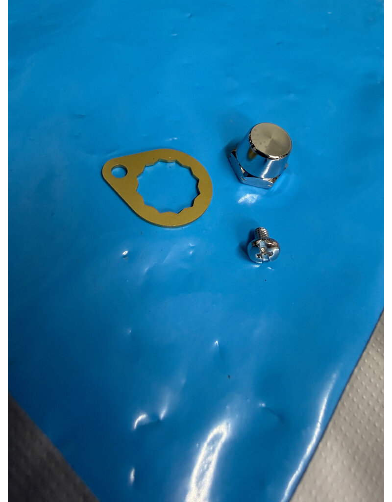 Shimano BNT2547 - Shimano Cardiff or Calcutta Left Hand Thread Handle Nut Retainer Set