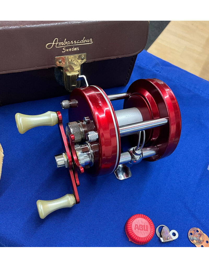 Abu Garcia Abu Garcia Ambassadeur Vintage 5000 in Leather Case FT.# 731002