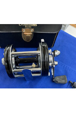 Abu Garcia Abu Garcia Ambassadeur Vintage Black 6000C pre owned in Leather Case Ft.# 097000