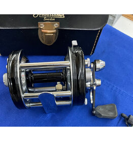 Abu Garcia Abu Garcia Ambassadeur Vintage Black 6000C pre owned in Leather Case Ft.# 097000