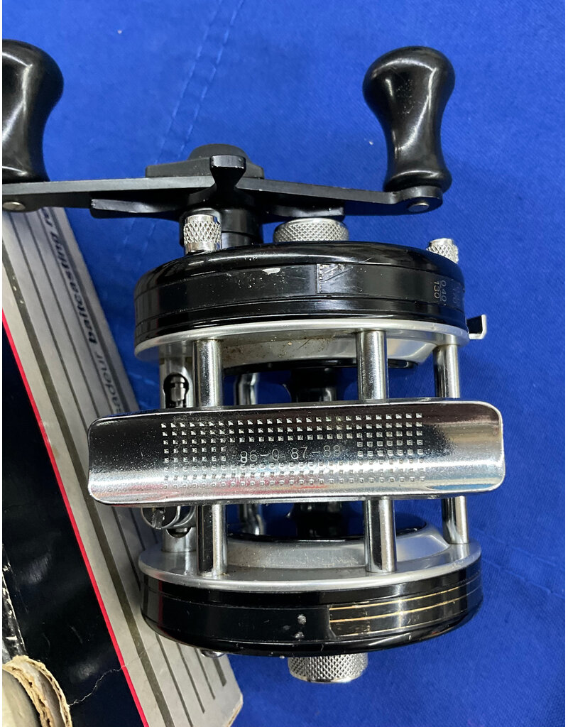 Abu Garcia ABU 5001C FISHING REEL CLEAN REFURBISHED READY TO FISH