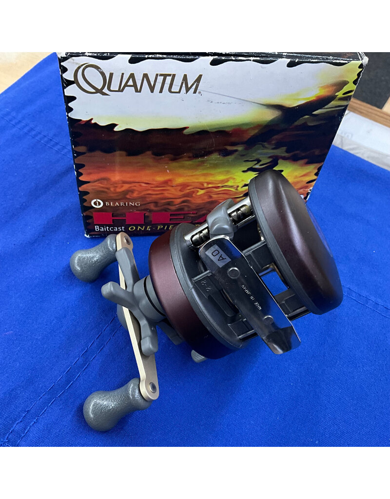 Quantum NEW HR100 - Quantum Heat Round Baitcast 5.2:1 in Box