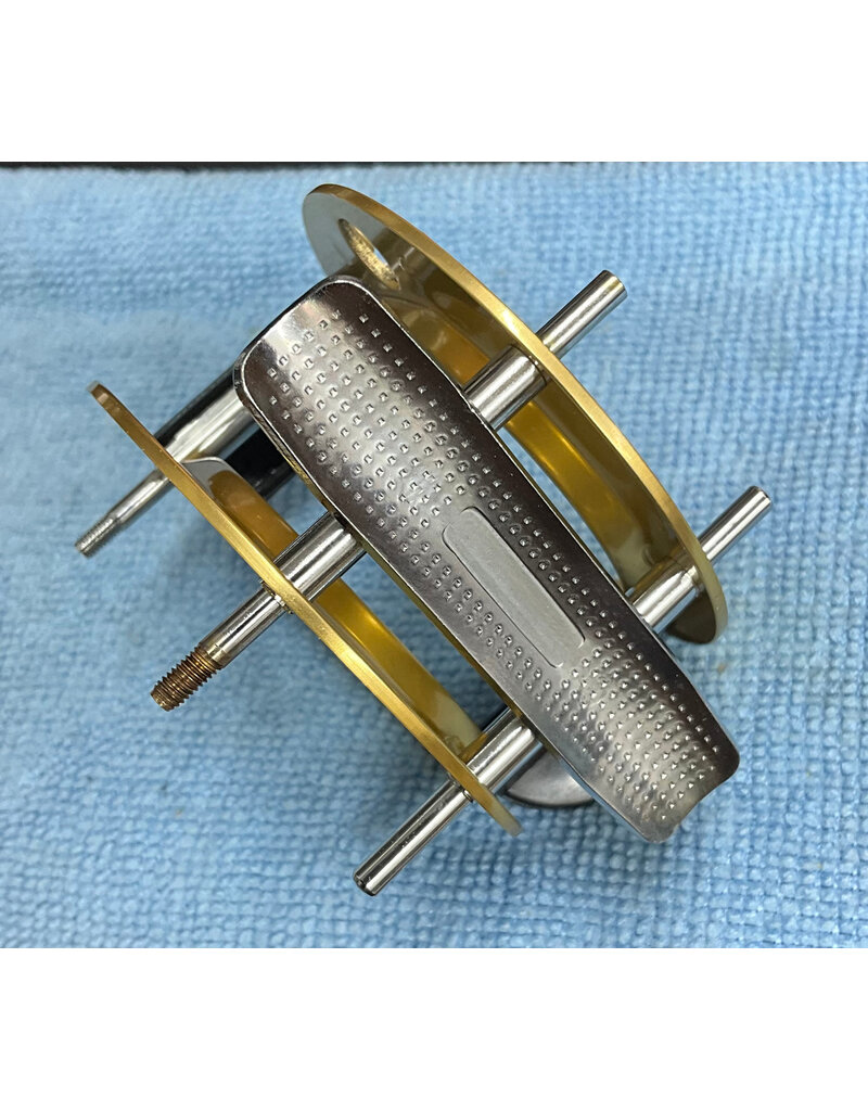 Abu Garcia 803205 - New Frame Abu Garcia Ambassadeur Royal Gold LE 4600