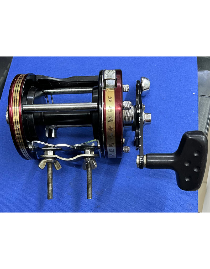 Abu Garcia Abu Garcia Ambassadeur 7000C3 PRE OWNED Fishing Reel EXCELLENT CONDITION