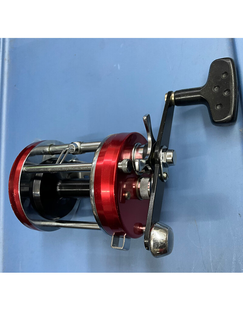 Abu Garcia VINTAGE Abu Garcia Ambassadeur 7000 PRE OWNED Fishing Reel EXCELLENT CONDITION