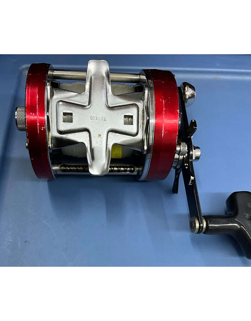 Abu Garcia VINTAGE Abu Garcia Ambassadeur 7000 PRE OWNED Fishing Reel EXCELLENT CONDITION