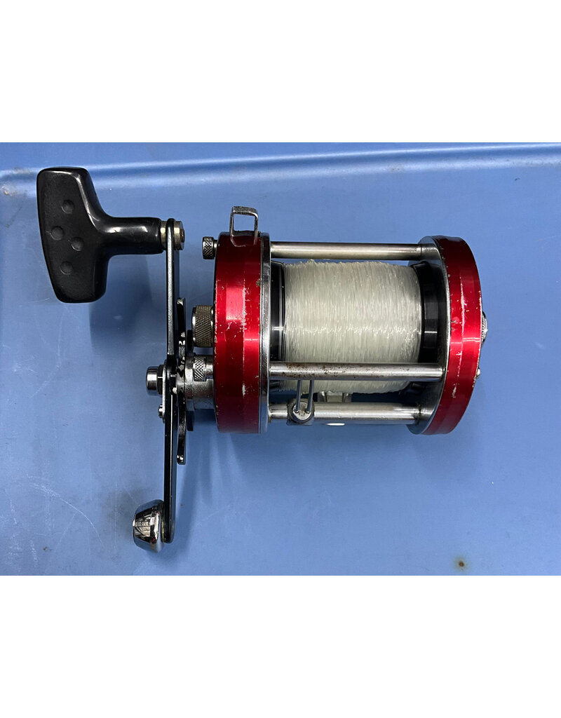 Abu Garcia VINTAGE Abu Garcia Ambassadeur 7000 PRE OWNED Fishing Reel EXCELLENT CONDITION