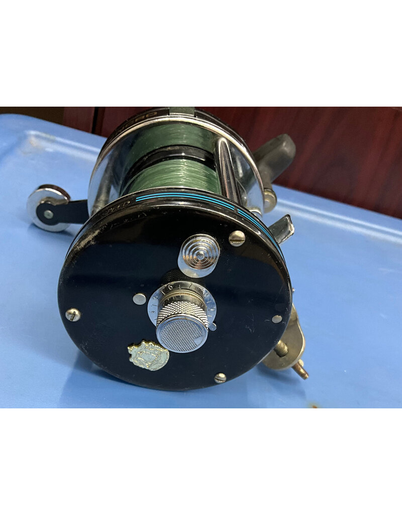 Abu Garcia ABU GARCIA AMBASSADEUR 7000C SYNCRO FISHING REEL LIKE NEW EXCELLENT CONDITION