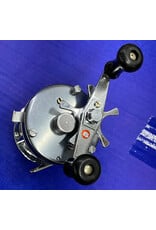 Abu Garcia Abu Garcia Ambassadeur 5500C Silver Fishing Reel Foot Number 760803