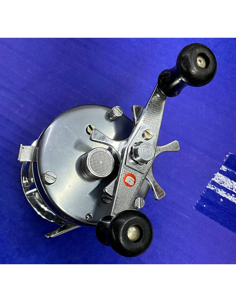 Abu Garcia Abu Garcia Ambassadeur 5500C Silver Fishing Reel Foot Number 760803