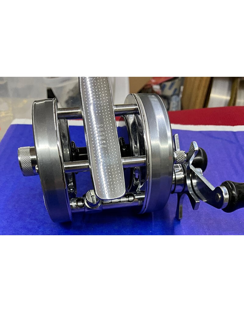 Abu Garcia Abu Garcia Ambassadeur 5500C Silver Fishing Reel Foot Number 760803